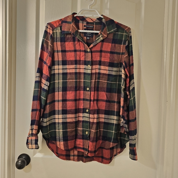 American Eagle Boyfriend fit Flannel Shirt | Size Medium | Super soft - Picture 1 of 8